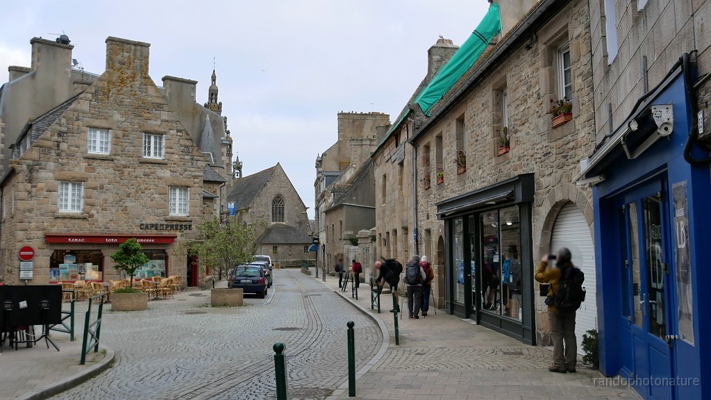 2025-05-02_08h-40m_026.JPG - Roscoff : rue Réveillière