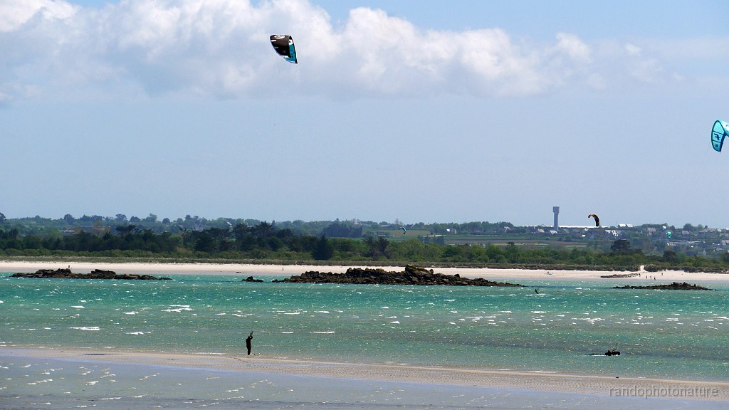2025-05-04_14h-34m_190.JPG - Skite surfeur