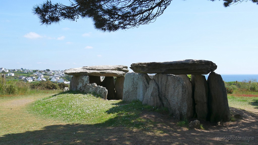 2022-05-06-14h-29m-28s_403.JPG - L'allée couverte de Pors Poulhan