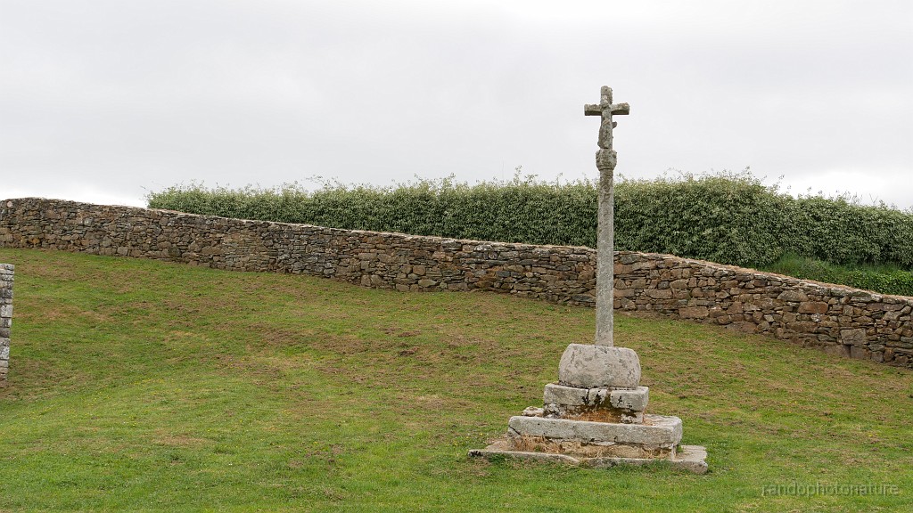 2022-05-07-10h-26m-43s_438.JPG - Chapelle de Languidou : calvaire