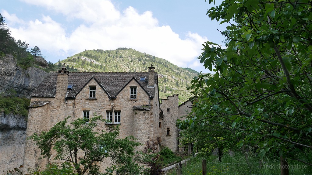 2023-05-22-11h-42m-44s_104.JPG - Belle maison
