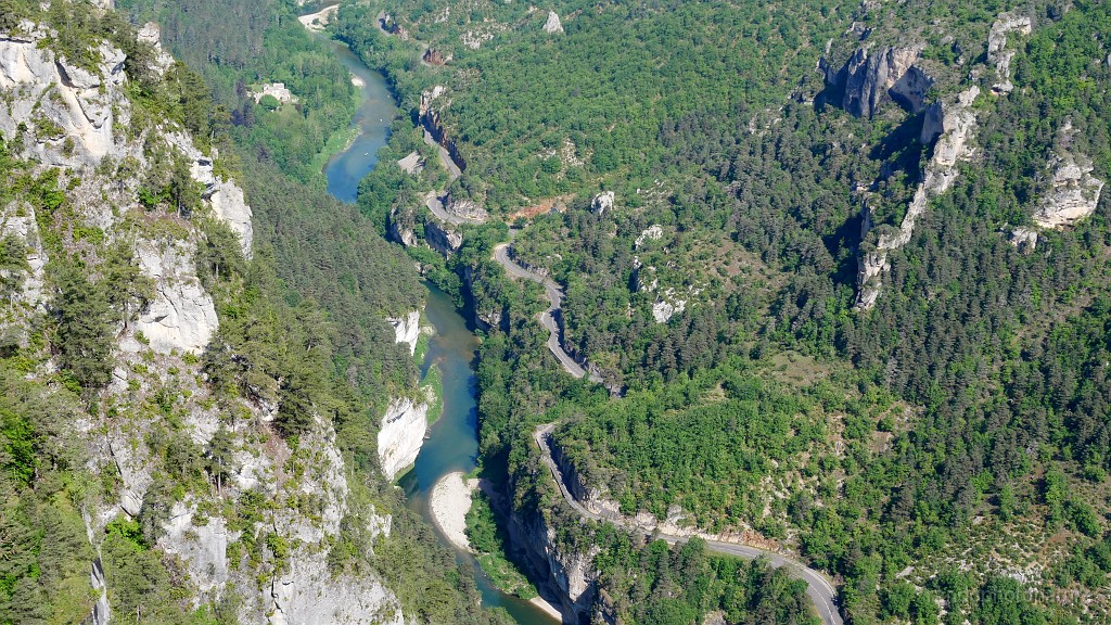 2023-05-23-10h-41m-20s_159.JPG - Les détroits depuis le roc des Hourtous