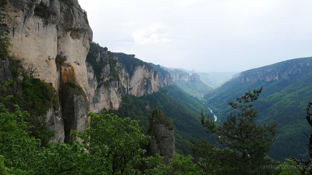 2023-05-23-15h-23m-52s_187.JPG - Panorama depuis l'arrière du Chateau de Blanquefort