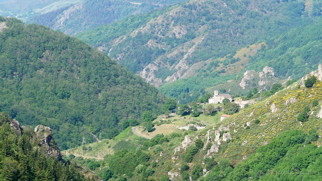 2021-06-12_10h-08m-38s_355.JPG - Le village de Borne