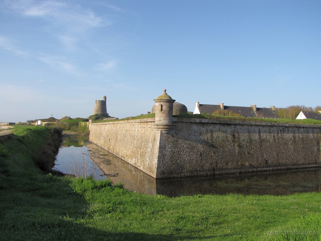 2018-04-22_09h-22m-22s_058.JPG - Bastion du fort de la Hougue