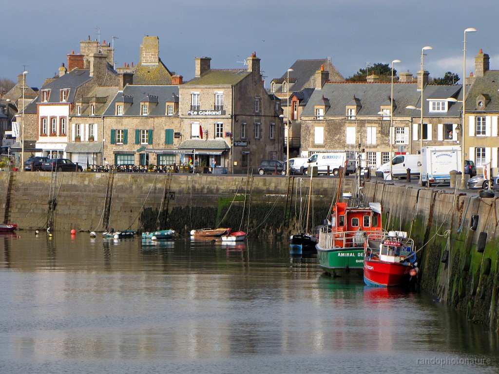 2018-04-23_09h-09m-17s_131.JPG - Le port le matin