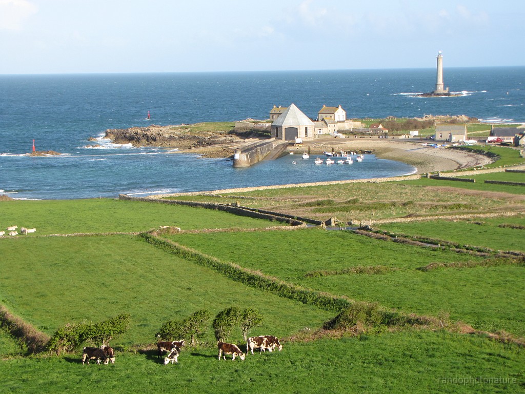 2018-04-26_09h-07m-20s_288.JPG - Port Goury