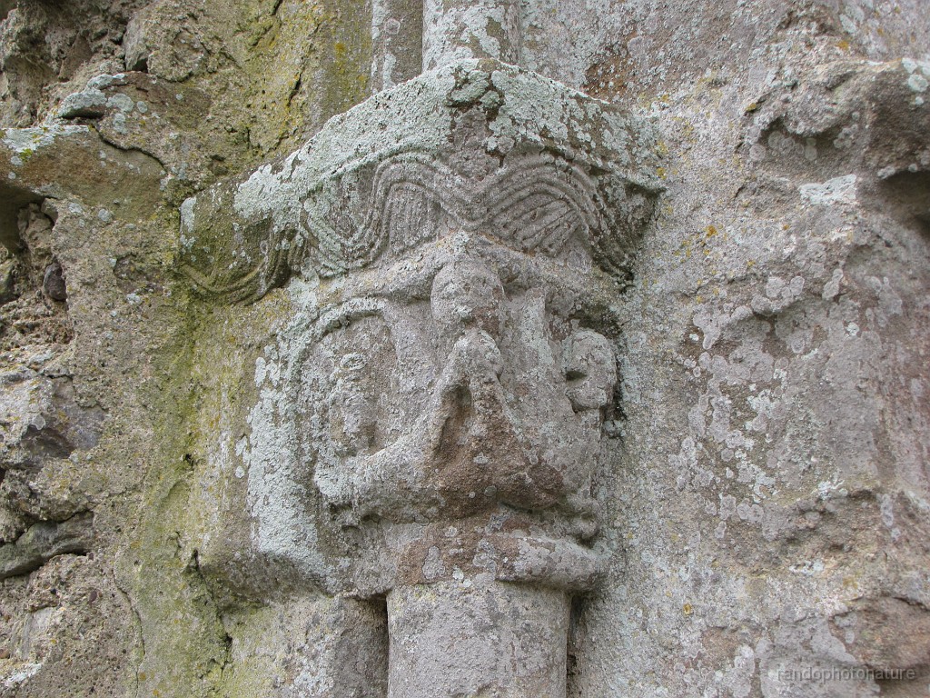 2018-04-28_13h-49m-23s_367.JPG - Surtainville détails de la Chapelle St Ergoëf