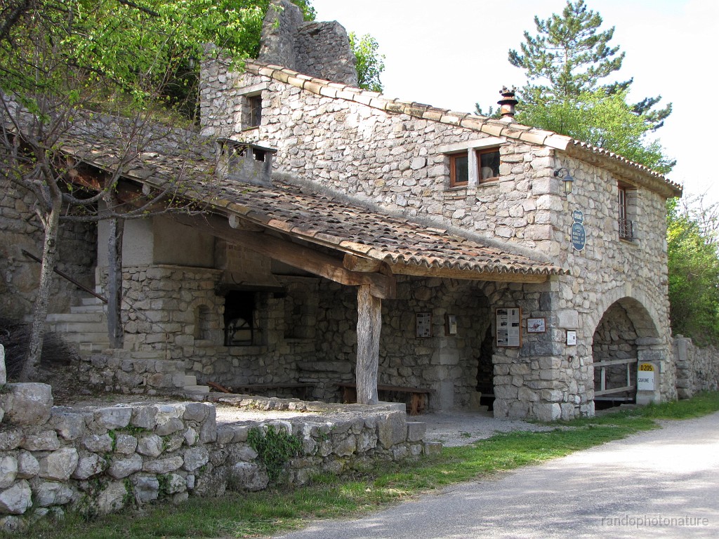 2017-04-15_10h-15m-19s_021.JPG - Vieux village de Sahune