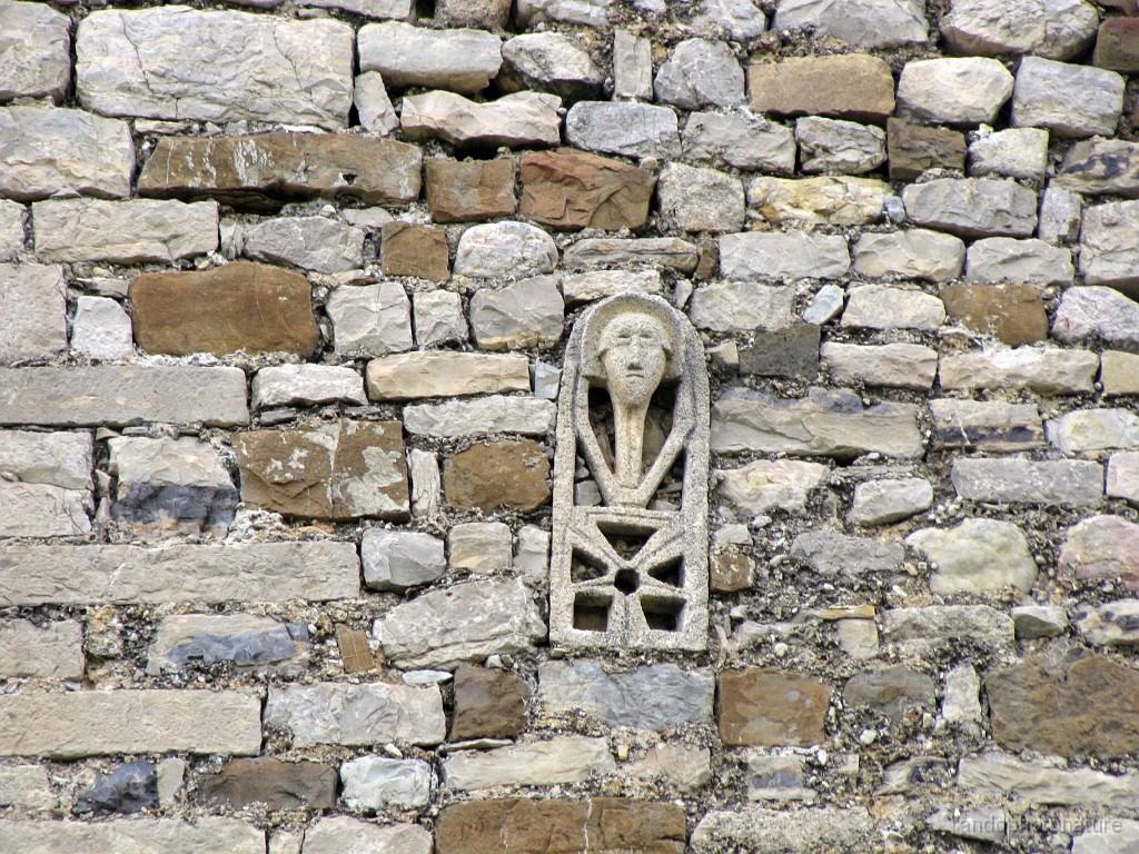 2017-04-15_18h-03m-22s_086.JPG - Ste Jalle : Eglise Notre Dame de Beauvert (détail)