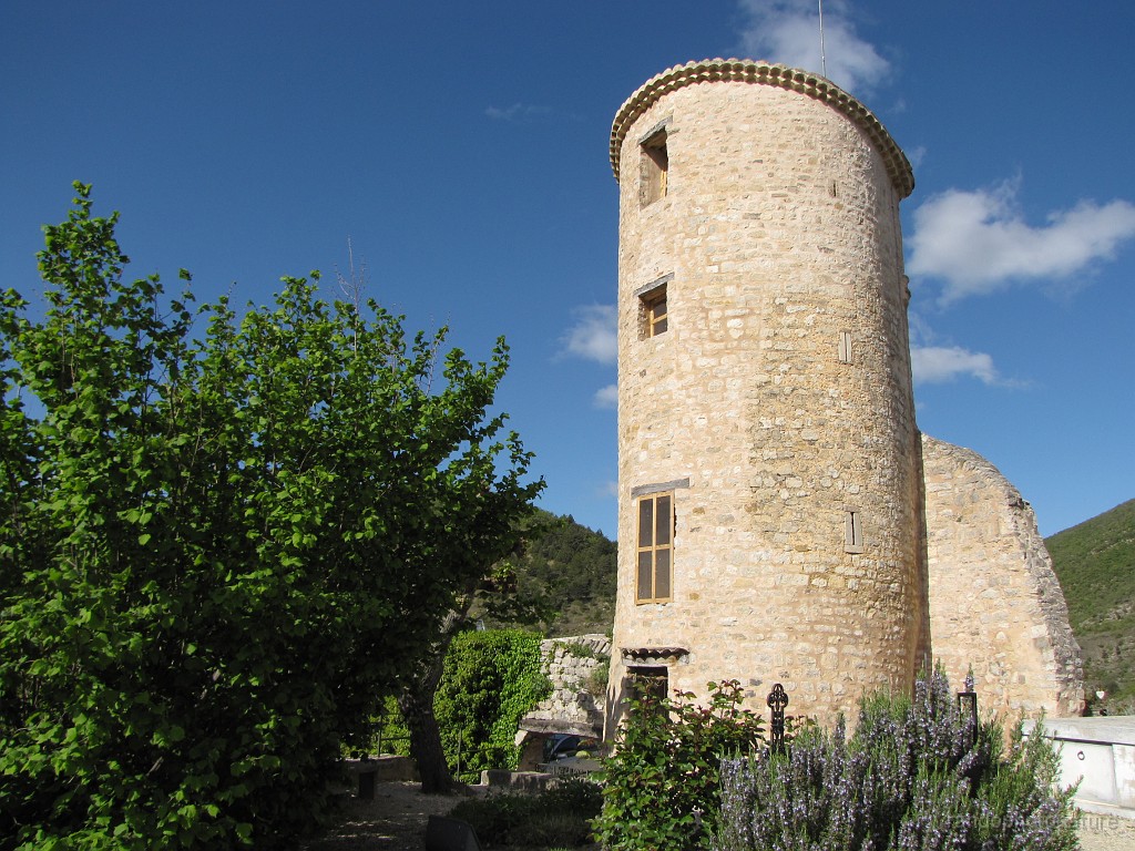 2017-04-16_10h-25m-23s_124.JPG - Rochebrunne : vestige du château fort du 13e