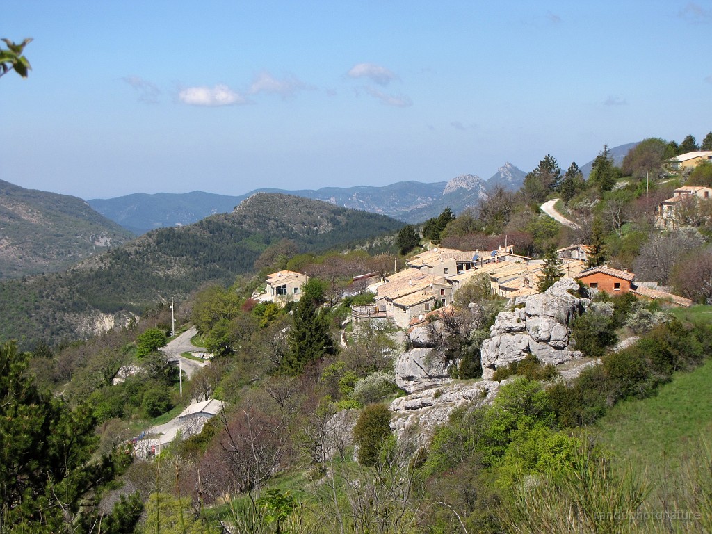 2017-04-18_11h-43m-21s_239.JPG - Le Poët en Percip : vue d'ensemble