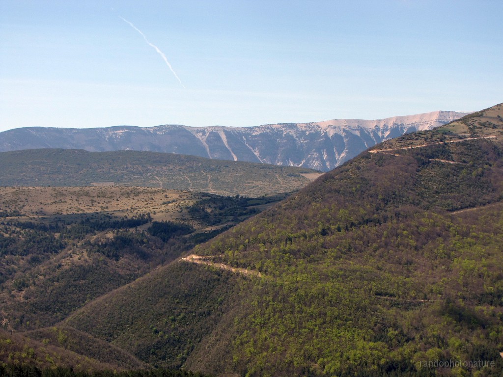2017-04-18_12h-03m-29s_244.JPG - Au fond le Ventoux