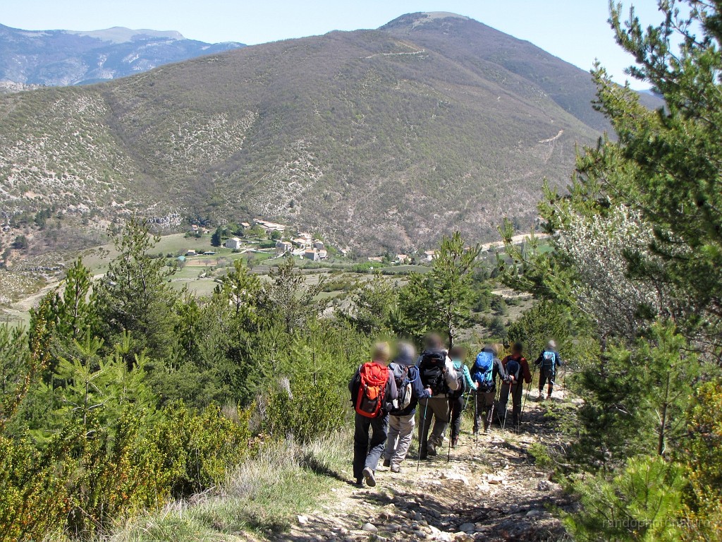 2017-04-18_13h-59m-19s_248.JPG - Descente vers St Auban