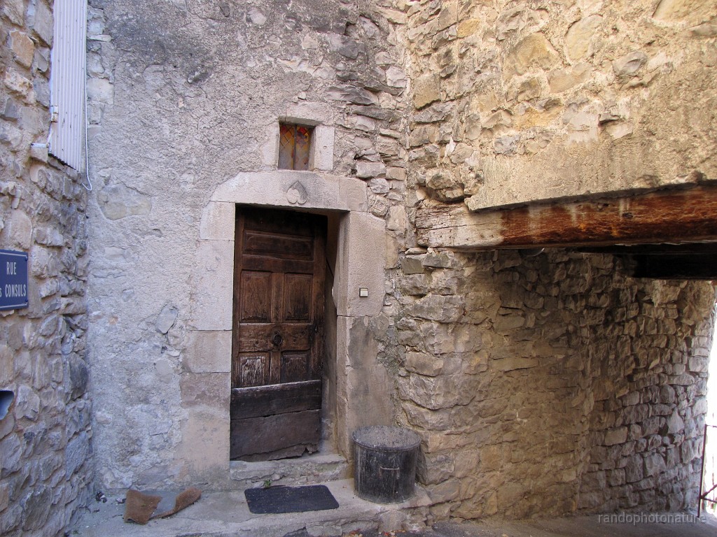 2017-04-19_08h-50m-16s_266.JPG - Coeur inversé : symbole de protestant