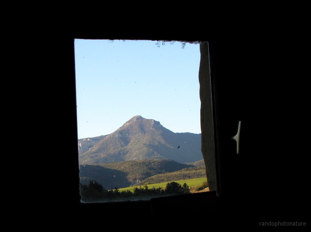 2017-04-20_07h-45m-52s_344.JPG - Champ d'Habit : vue depuis la chambre sur la Vanige