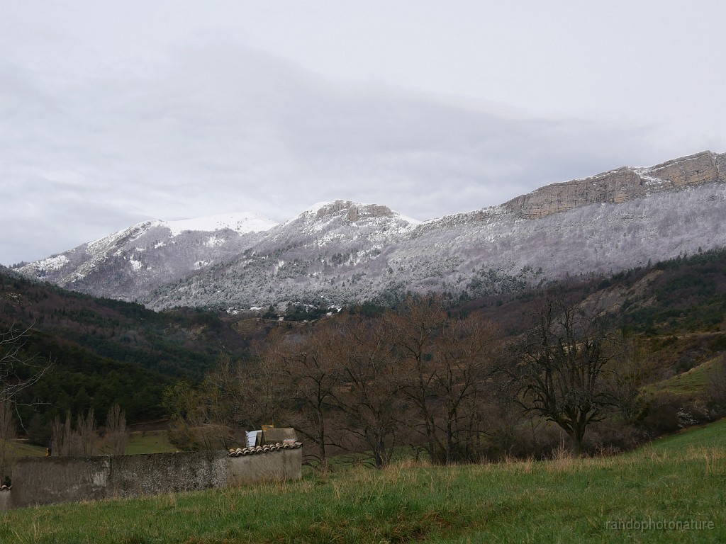 2019-04-07_09h-11m-57s_011.JPG - Montagne de l'Aulp et au fond le Duffre