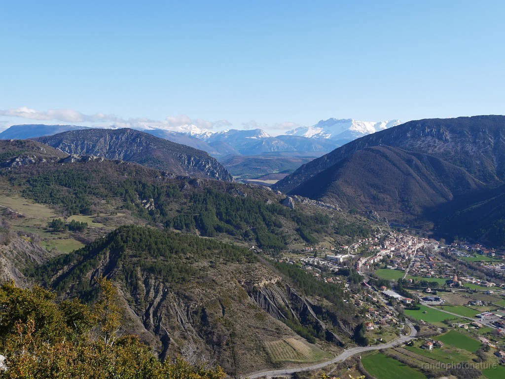 2019-04-08_09h-53m-43s_086.JPG - Serres et les crêtes du Dévoluy