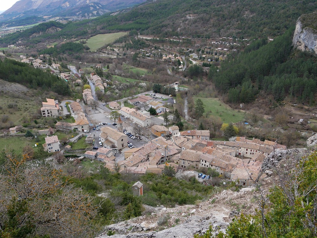 2019-04-09_16h-16m-45s_184.JPG - Orpierre par au-dessus