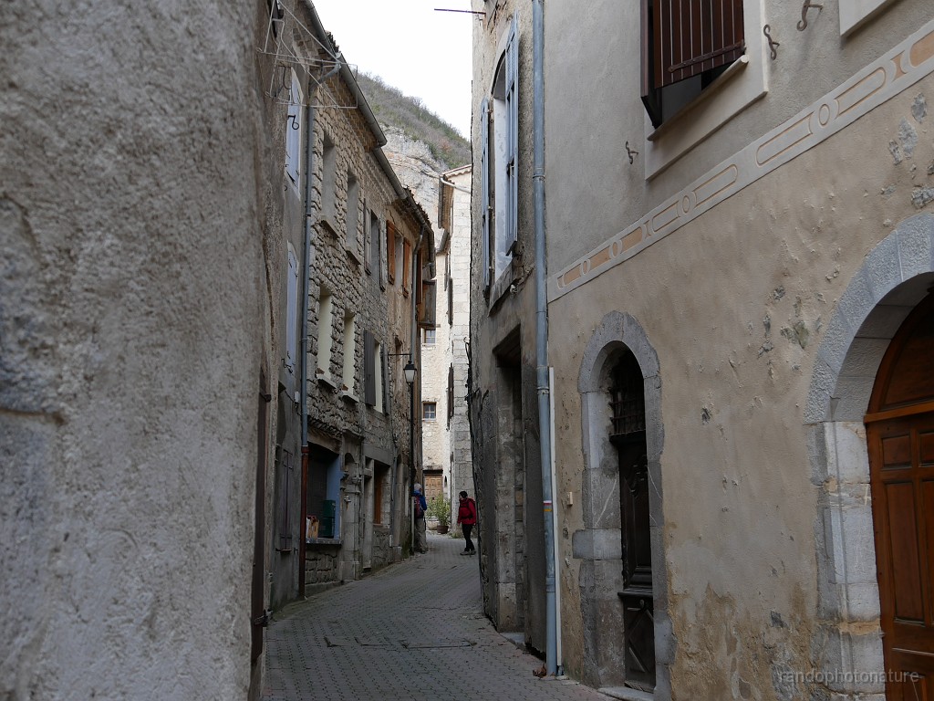2019-04-10_08h-46m-47s_187.JPG - Ruelle d'Orpierre