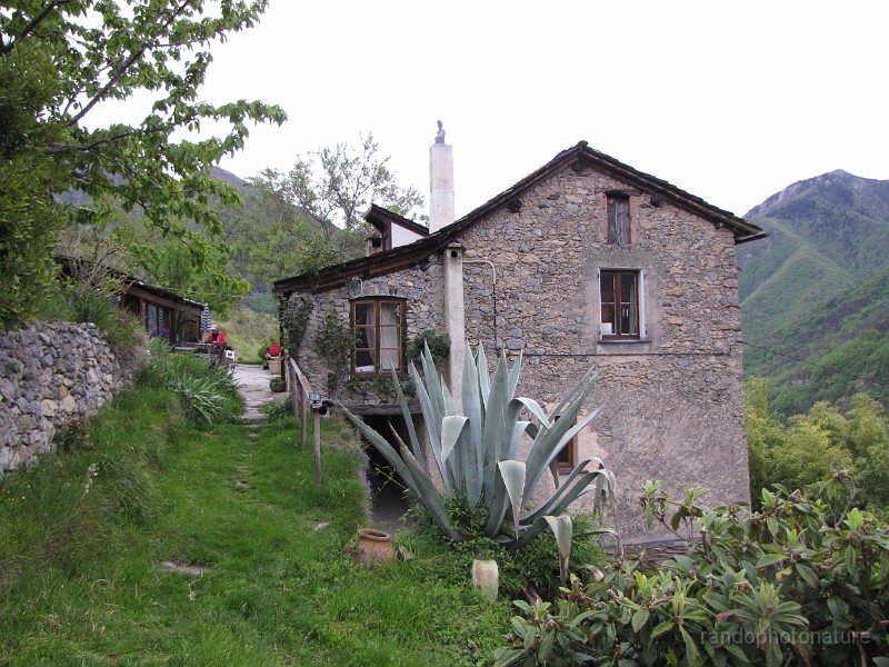 2012-04-30_07h-53m-26s_134.JPG - Saorge, gite Bergiron