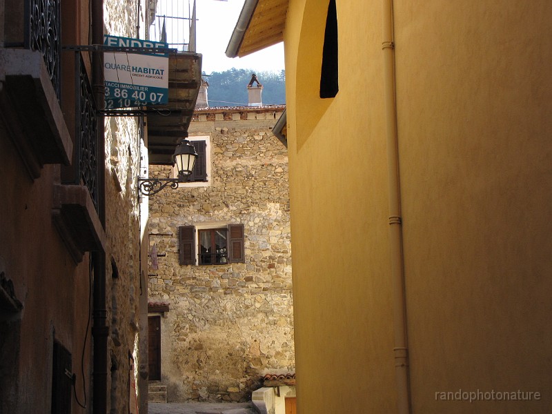 2012-05-03_08h-40m-55s_280.JPG - Ruelles de Moulinet