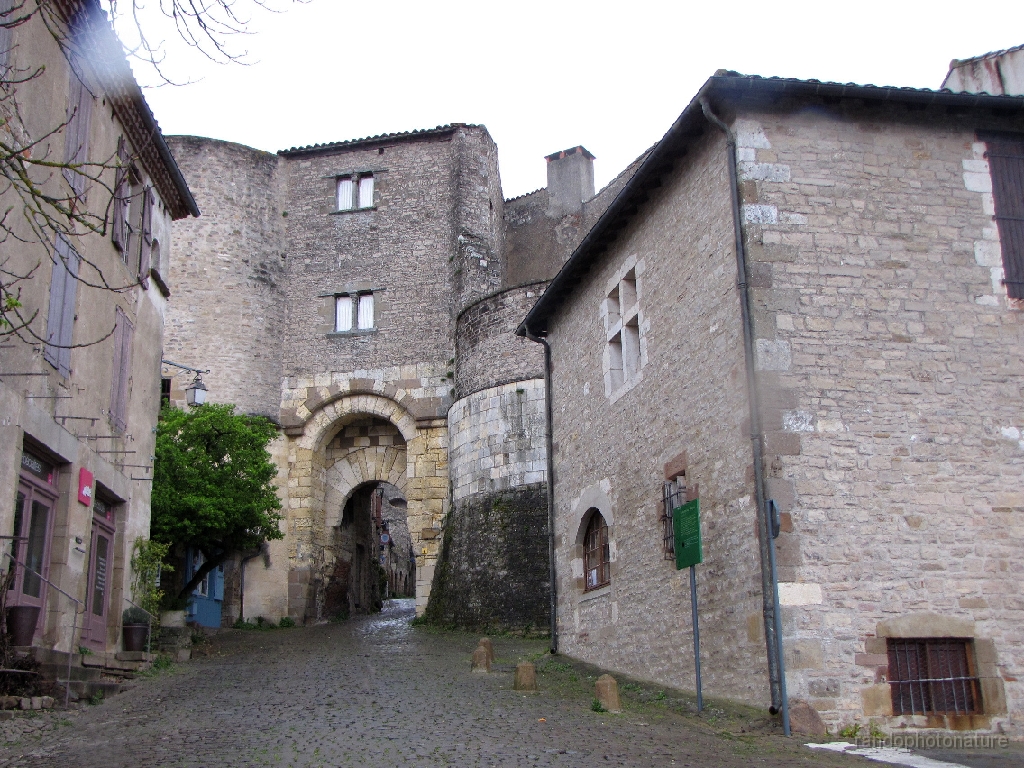 2016-04-05_08h.53m.20s_00143.JPG - Porte des Ormeaux (XIIIe S)