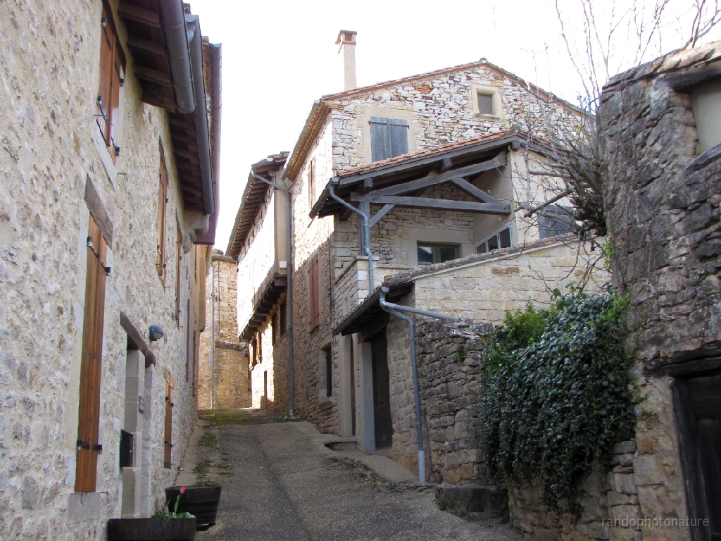 2016-04-06_17h.39m.17s_00236.JPG - Rue de Puycelsi