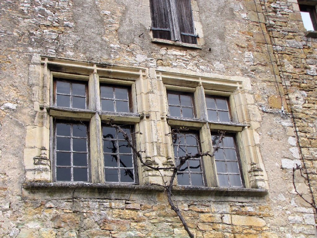 2016-04-07_13h.30m.45s_00267.JPG - Fenêtre à meneaux