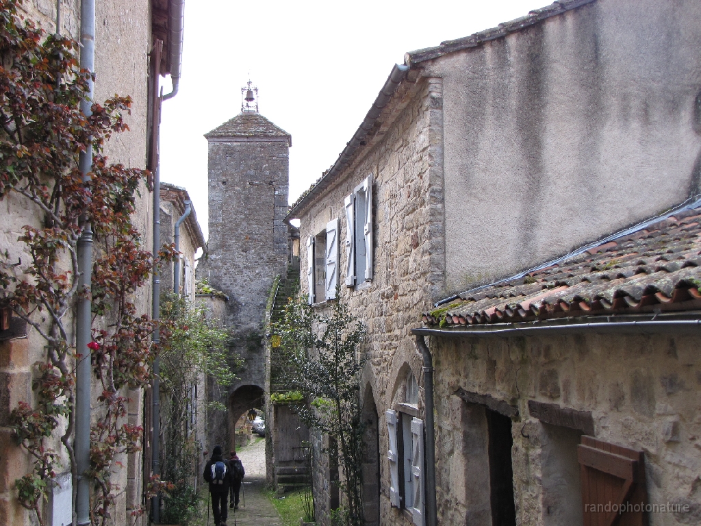 2016-04-08_09h.21m.13s_00295.JPG - Vers la porte du Pont