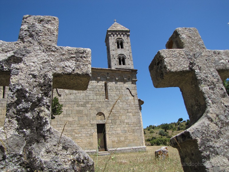 017.JPG - Tombes des Giovanalli (hérétiques corses)