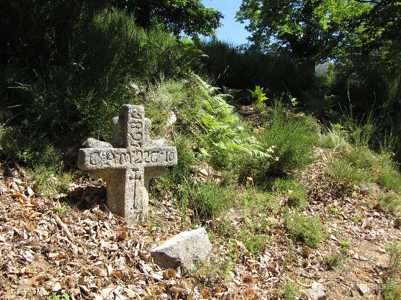 103.JPG - Croix